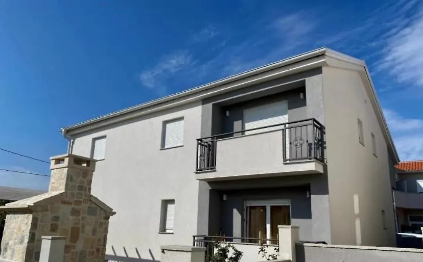 Tinel Apartman